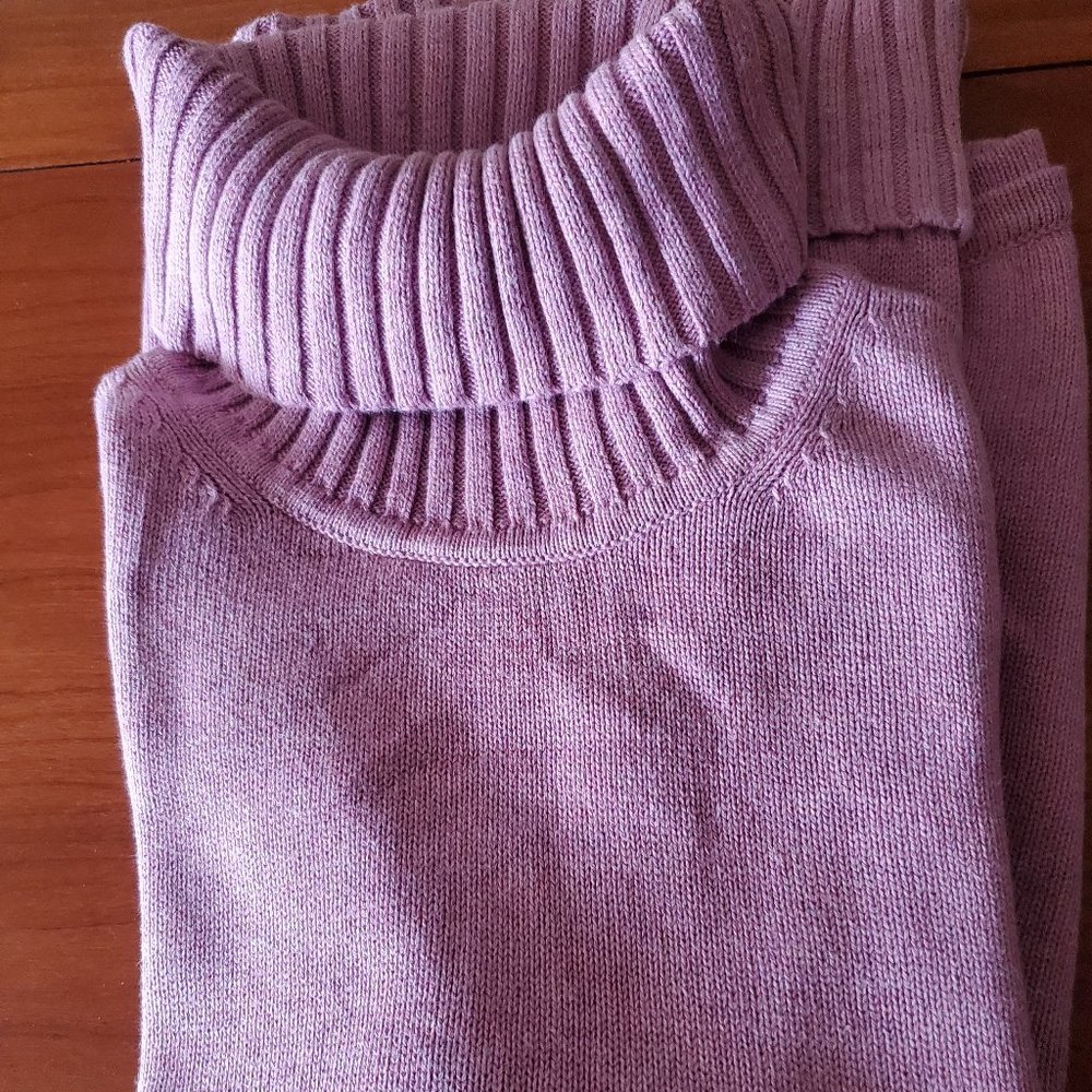 L.L. Bean Women's Mauve Turtleneck Sweater